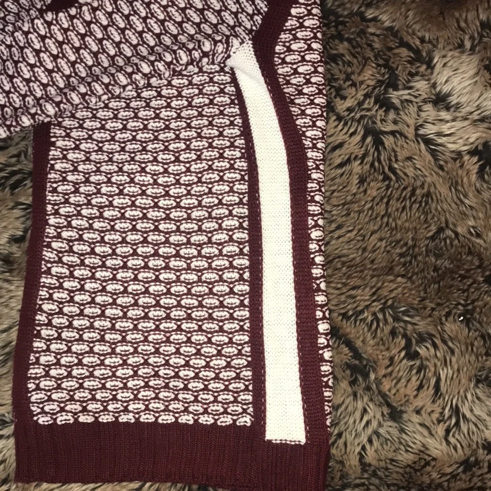 NWT Hippie Rose Sweater Small - Picture 2 of 5